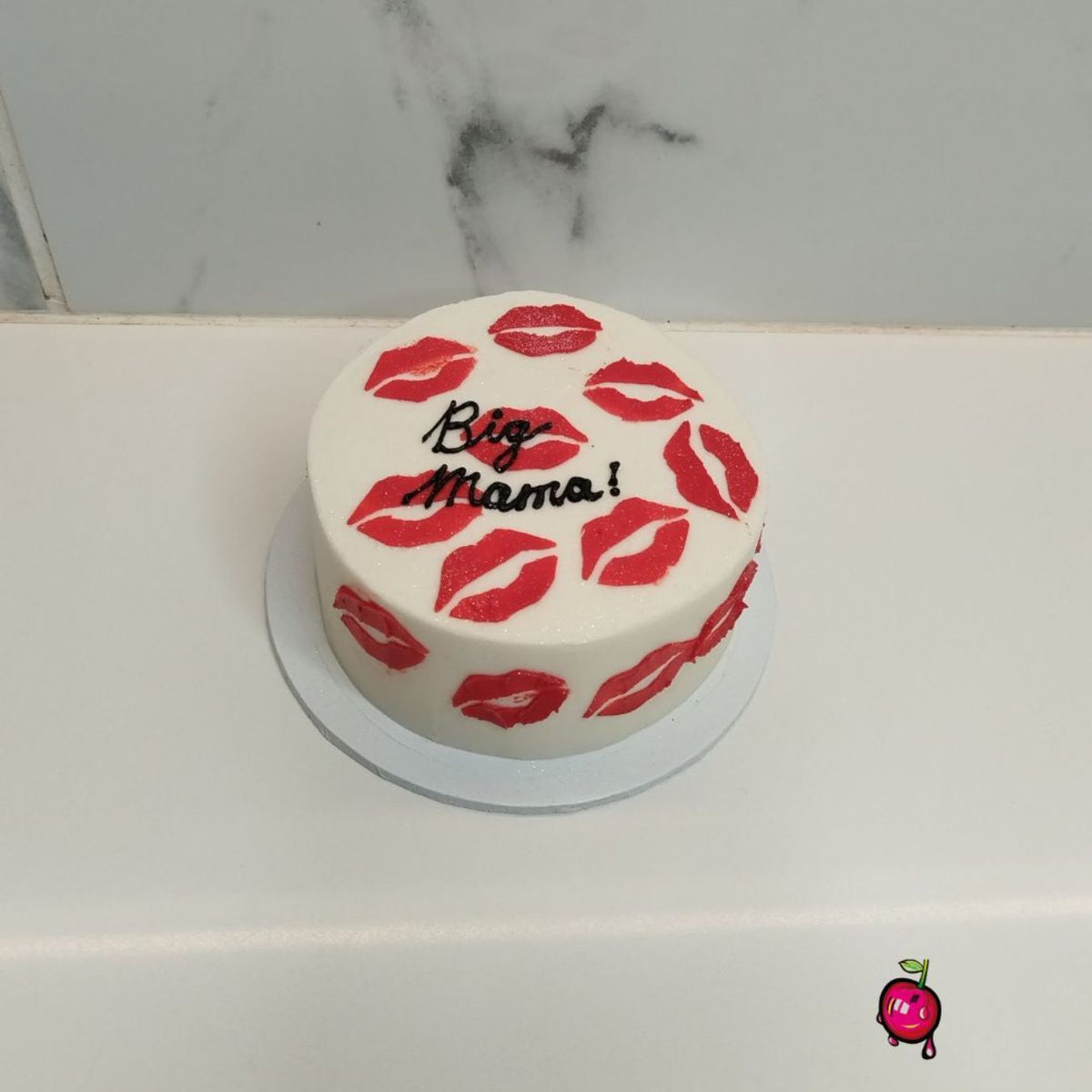 Big Mama With Kisses Bento Cake