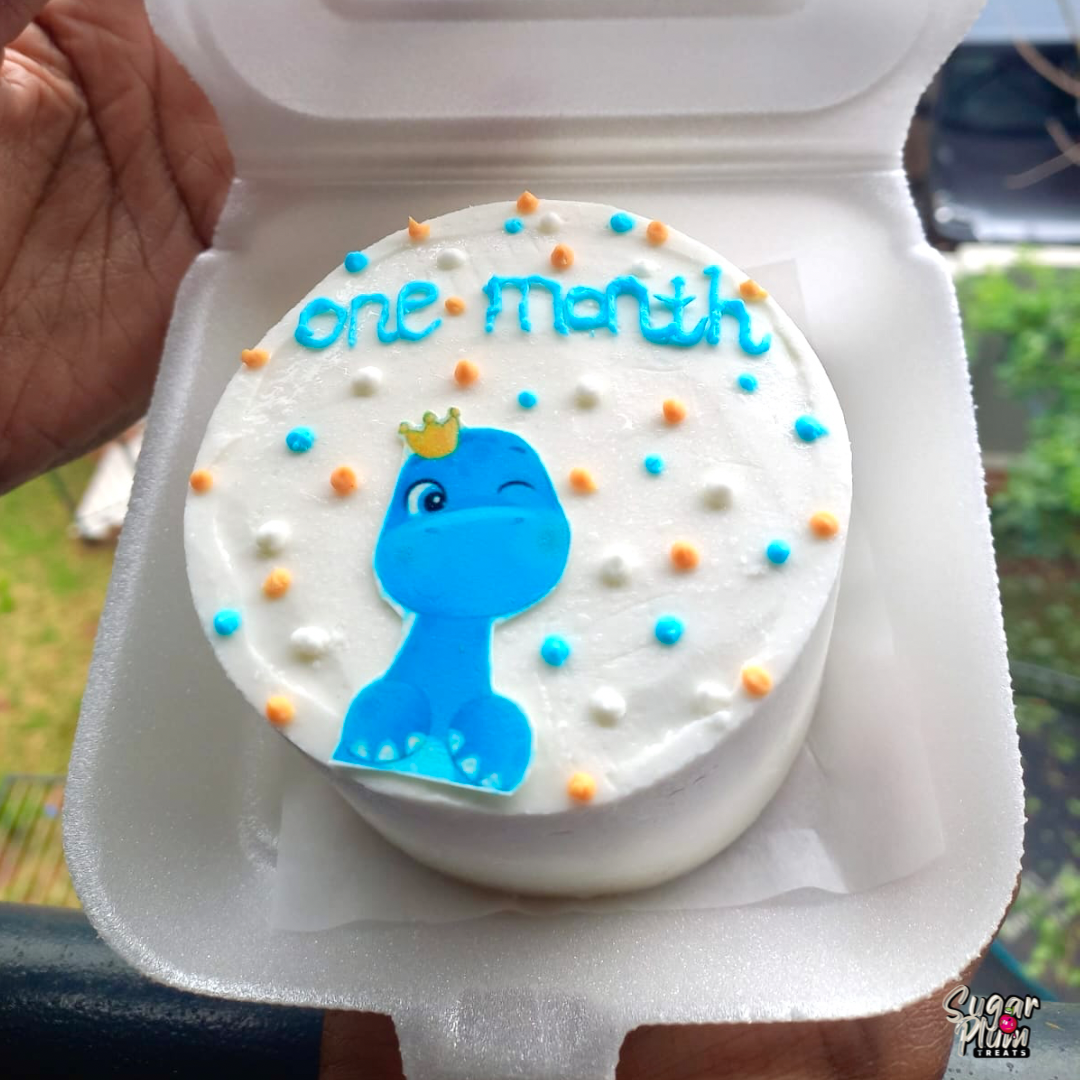 "1 Month" Birthday Bento-Lunchbox Cake