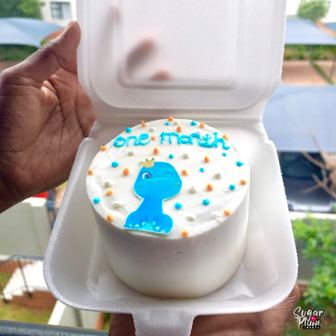 "1 Month" Birthday Bento-Lunchbox Cake