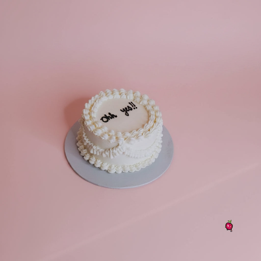 Oh Yes! Vintage Birthday Bento - Lunchbox Cake