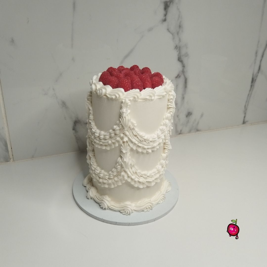 Vintage Mini Cake with Raspberries