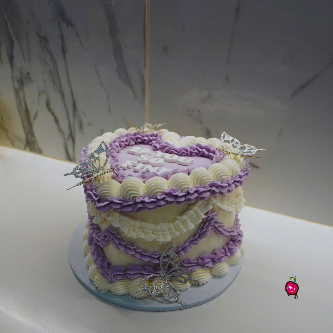 29 You So Fine Vintage Heart Cake