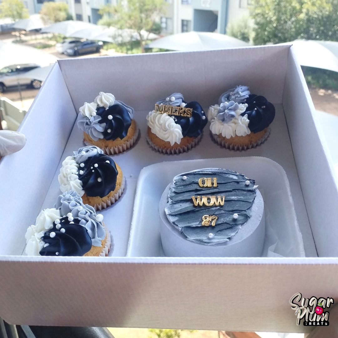 Oh Wow Age Bento Cake & Cupcakes Set | Personalized Birthday Combo