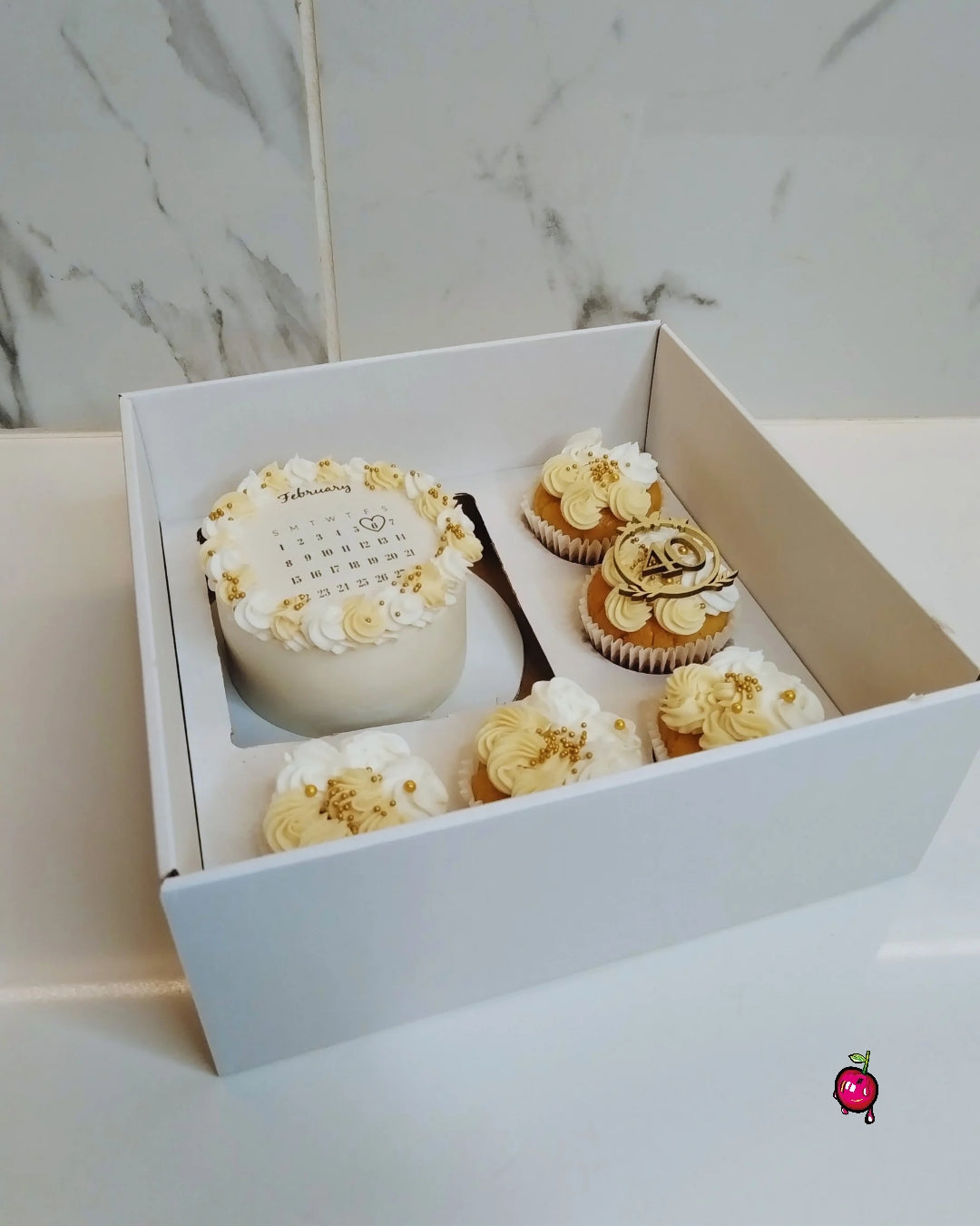 Happy 40th Birthday Burn away Box Set with Plaque (Gold & White)