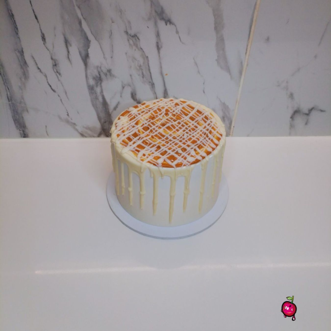 White Chocolate Overload Fudge Cake (Full)