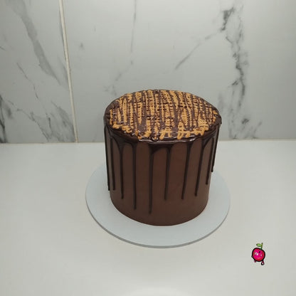 Chocolate Overload Fudge Drip Cake (20cm Full)