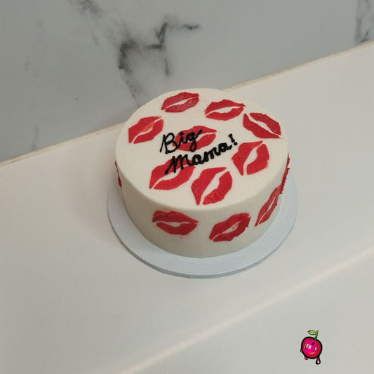Big Mama With Kisses Bento Cake