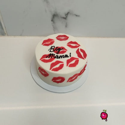 Big Mama With Kisses Bento Cake
