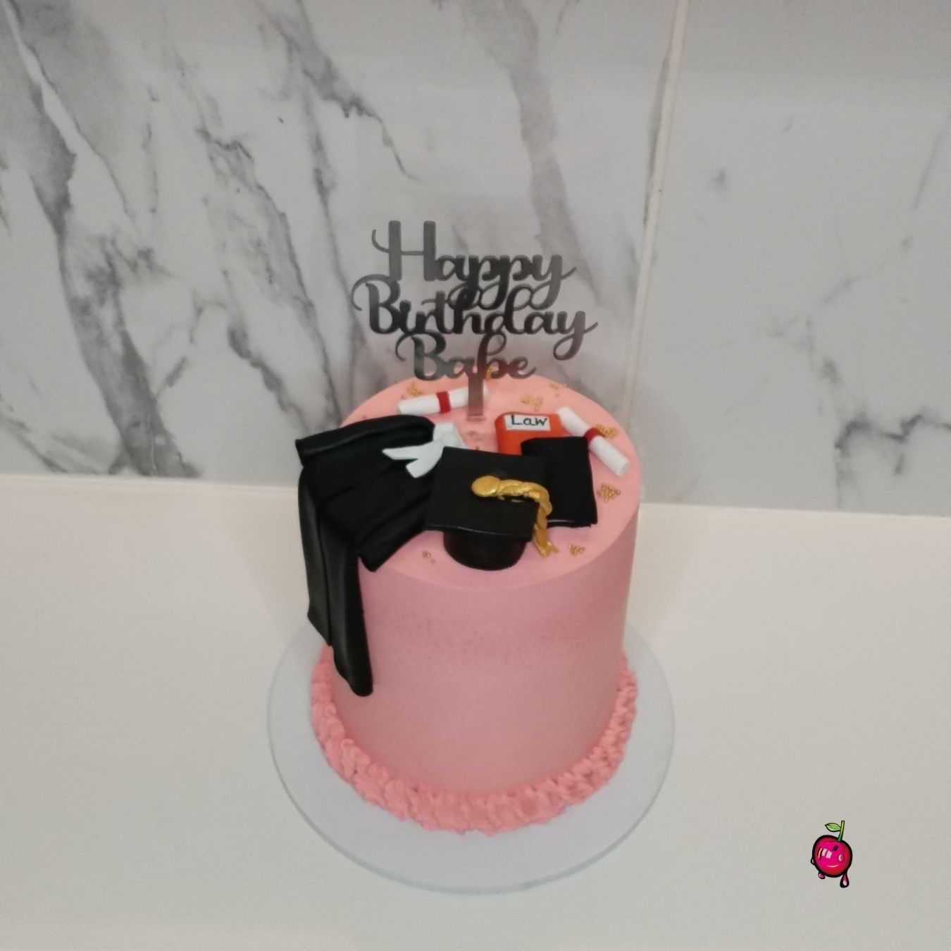 "Happy Birthday Babe" Graduation Cake