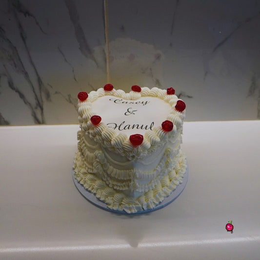 Anniversary Vintage Heart Cake