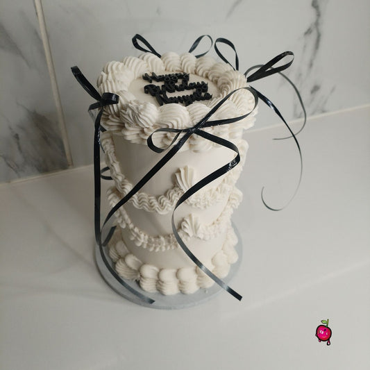 Vintage Ribbon Mini Cake