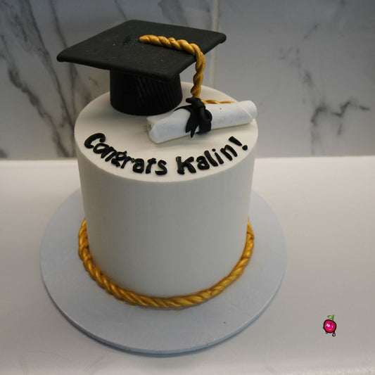 Congrats! Graduation Theme Cake