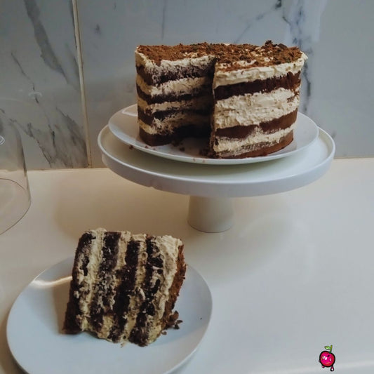 Peppermint Crisp Cake slice