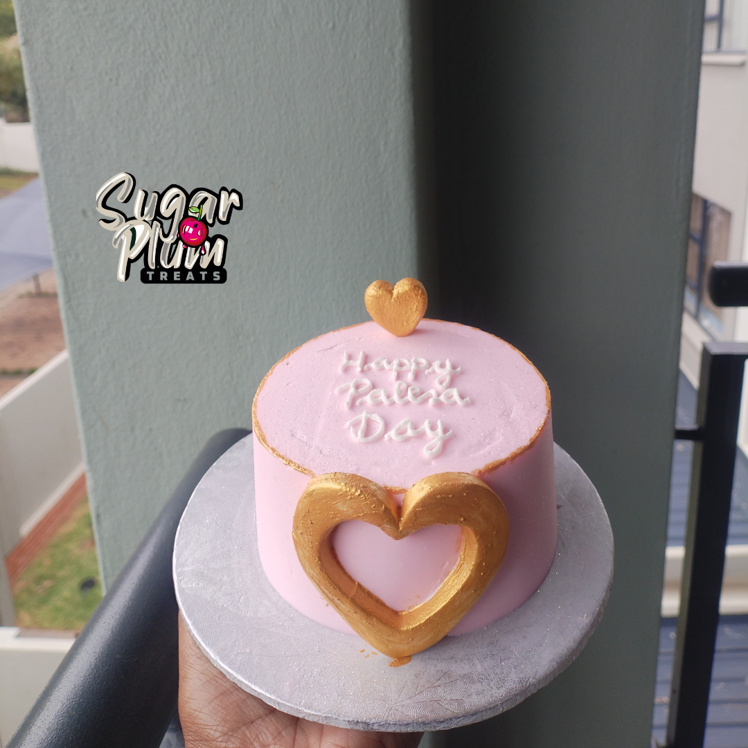 Gold Heart Bento/Lunchbox Cake