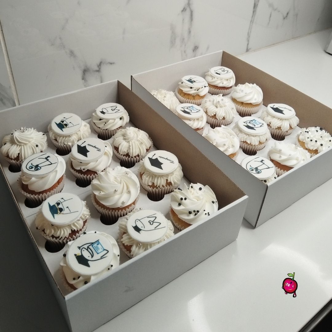 Graduation Themed Cupcakes