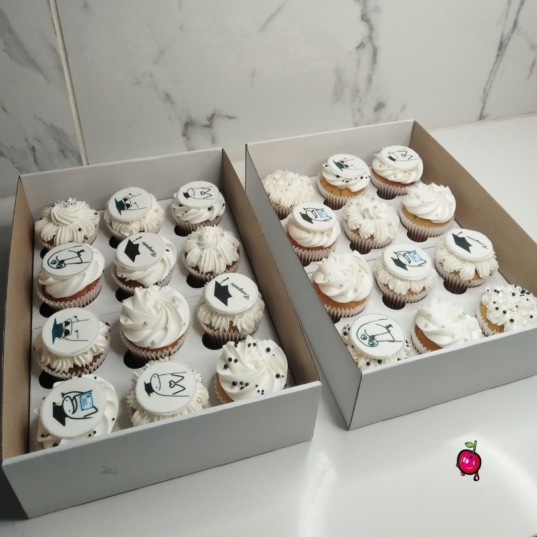 Graduation Themed Cupcakes
