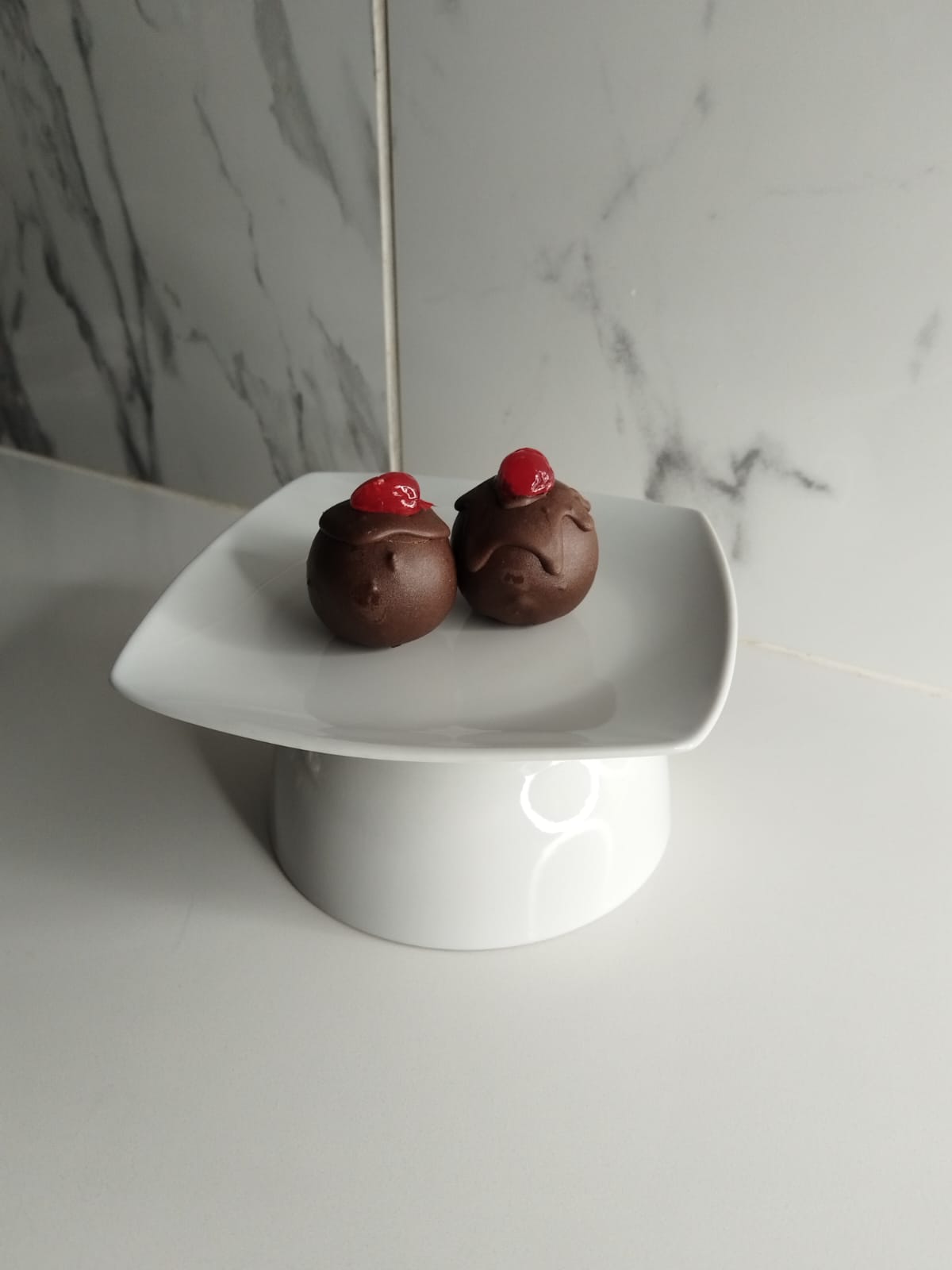 Chocolate Cake Truffles
